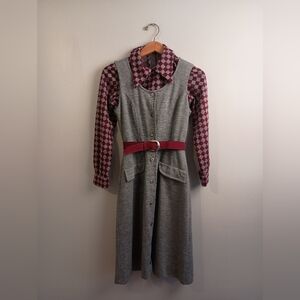 70's Vintage- Gray Dress w/ Red Checkered Shirt and Belt- Size 11 (SM)